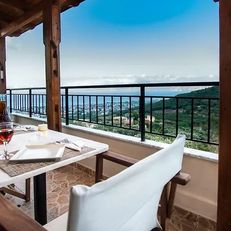 Lilian View Kíssamos